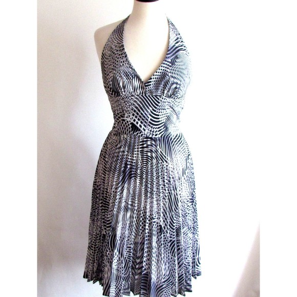 Women's Dresses Designer To The Max Black White Gray Halter Top Dress 12.R - Picture 14 of 14